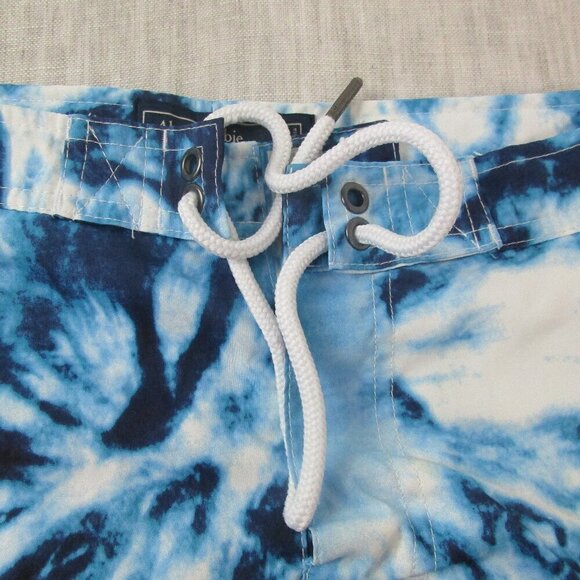 Men's Abercrombie &‎ Fitch Blue tie dye Drawstring shorts, size 31 - Picture 2 of 9